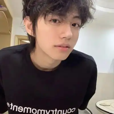 黄芮涵